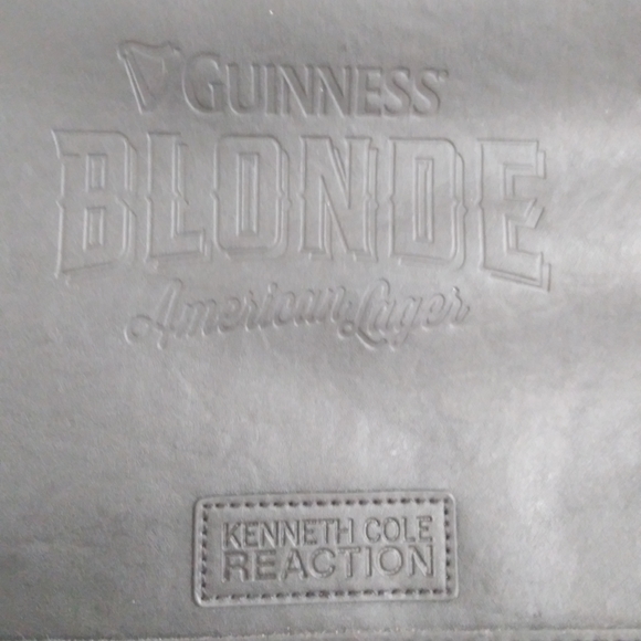 Guinness Kenneth Cole messenger computer bag New - Picture 2 of 12